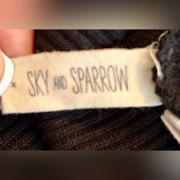 Sky and Sparrow juniors turtleneck sweater - Picture 3 of 4